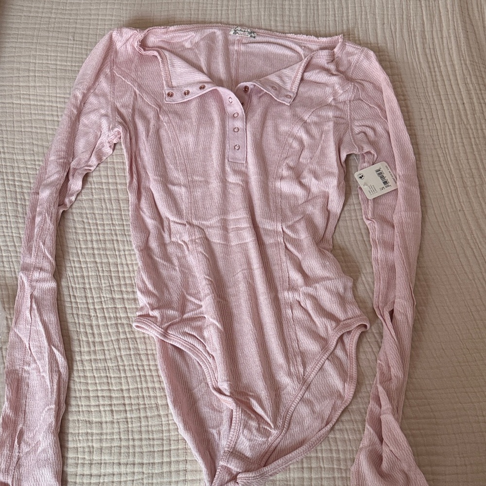 Ribbed Long-Sleeve Snap-Front Pink Bodysuit